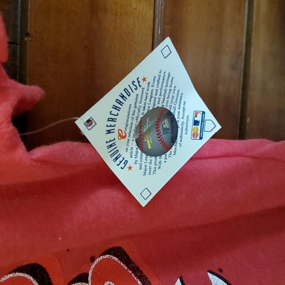 NWT Cincinnati Reds v-neck - Picture 2 of 6